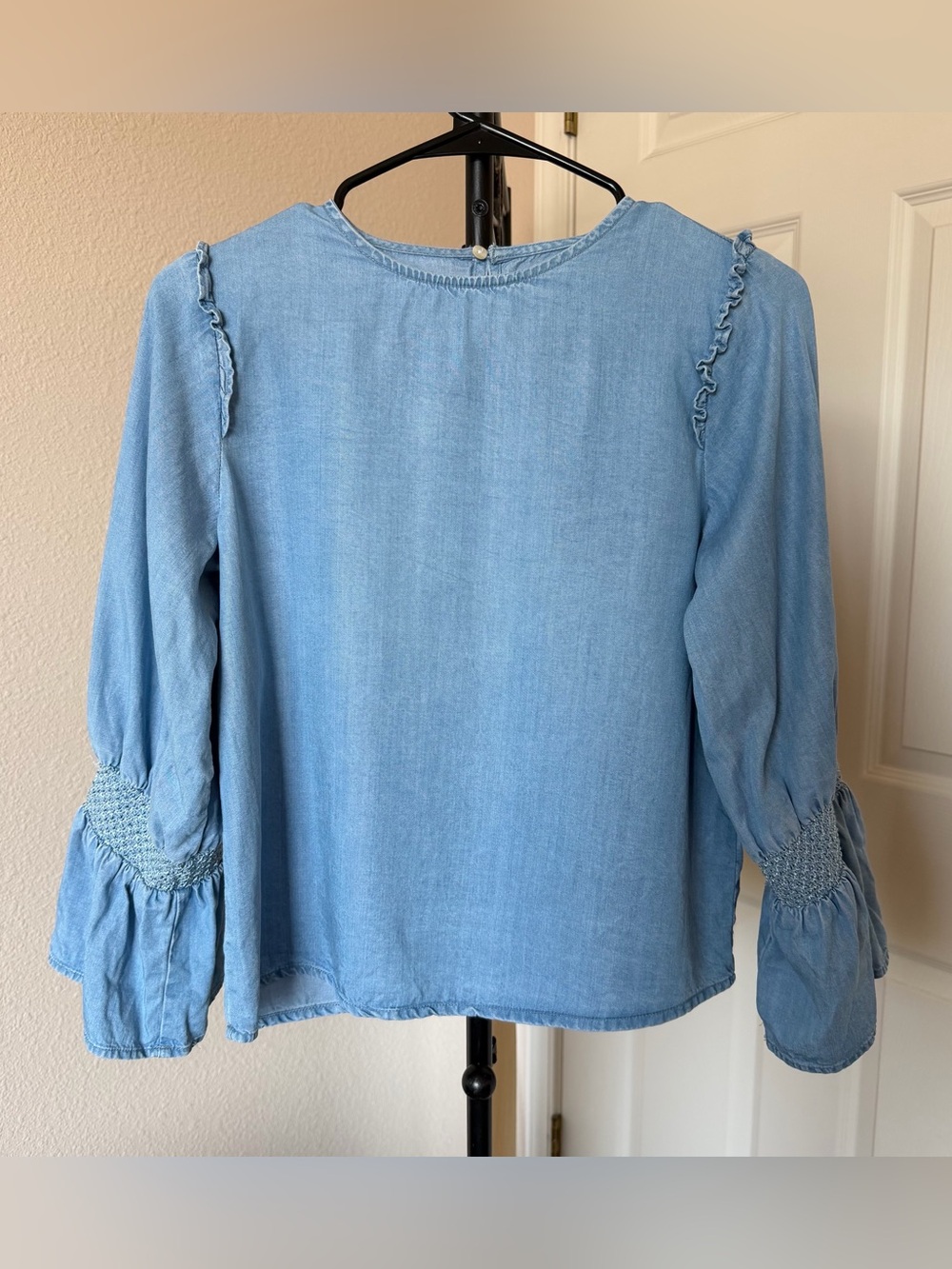 Zara women’s small denim blouse light wash bell sleeves preppy boho coquette y2k